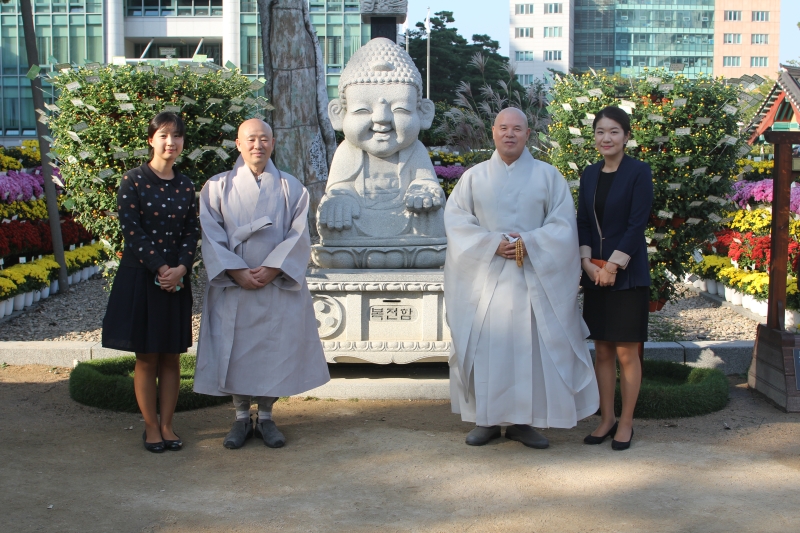 2014.10.10_조계사 국화(사서실) (1)